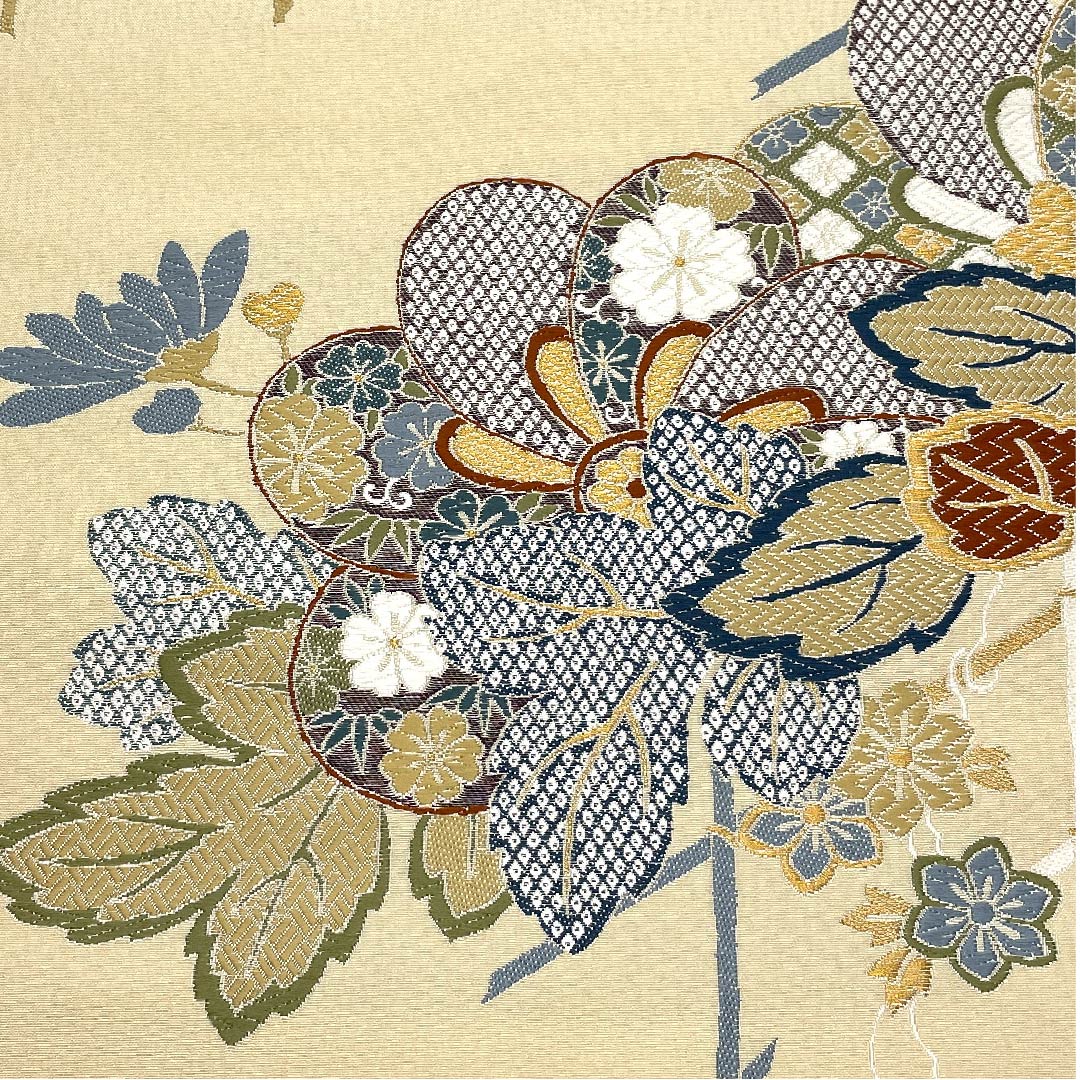 Fukuro Obi (light egg color) with floral motif, Hanabishi pattern, Okabun Orimono, obi length 434cm, pure silk, S rank, six-pass, formal, cream color, 1123006752315