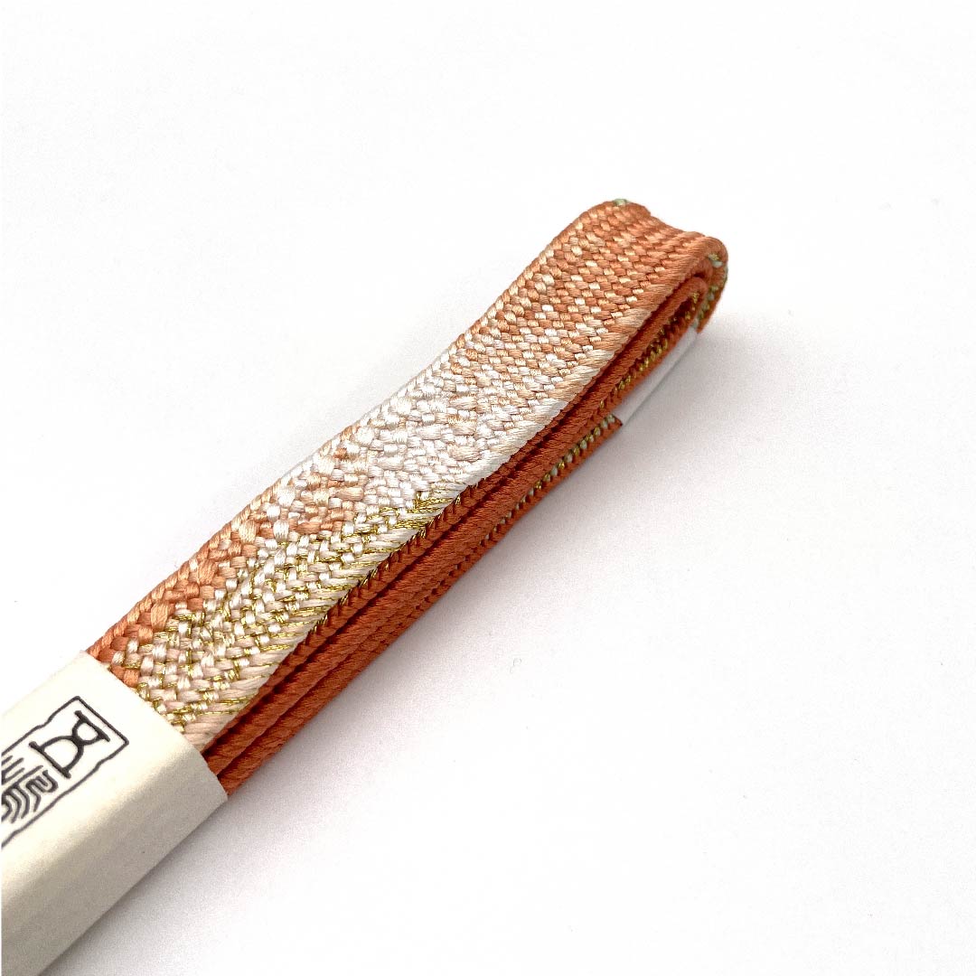 (新古品) 帯締め 正絹 四分紐 樺桜色(かばざくらいろ) 五嶋紐 江戸組紐 金属糸使用 長さ約162cm 幅約1.7cm セミフォーマル Sランク 橙系 1135002422326