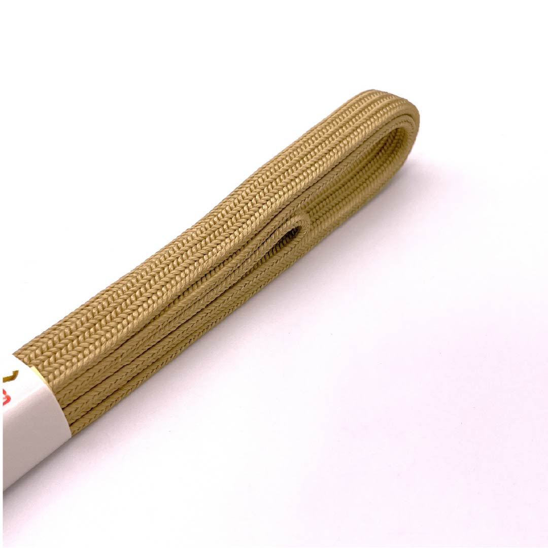 帯締め 正絹 四分紐 丁子色(ちょうじいろ) 無地 帯留め用 長さ約157.5cm 幅約1.4cm カジュアル Sランク ベージュ系 1135003482325
