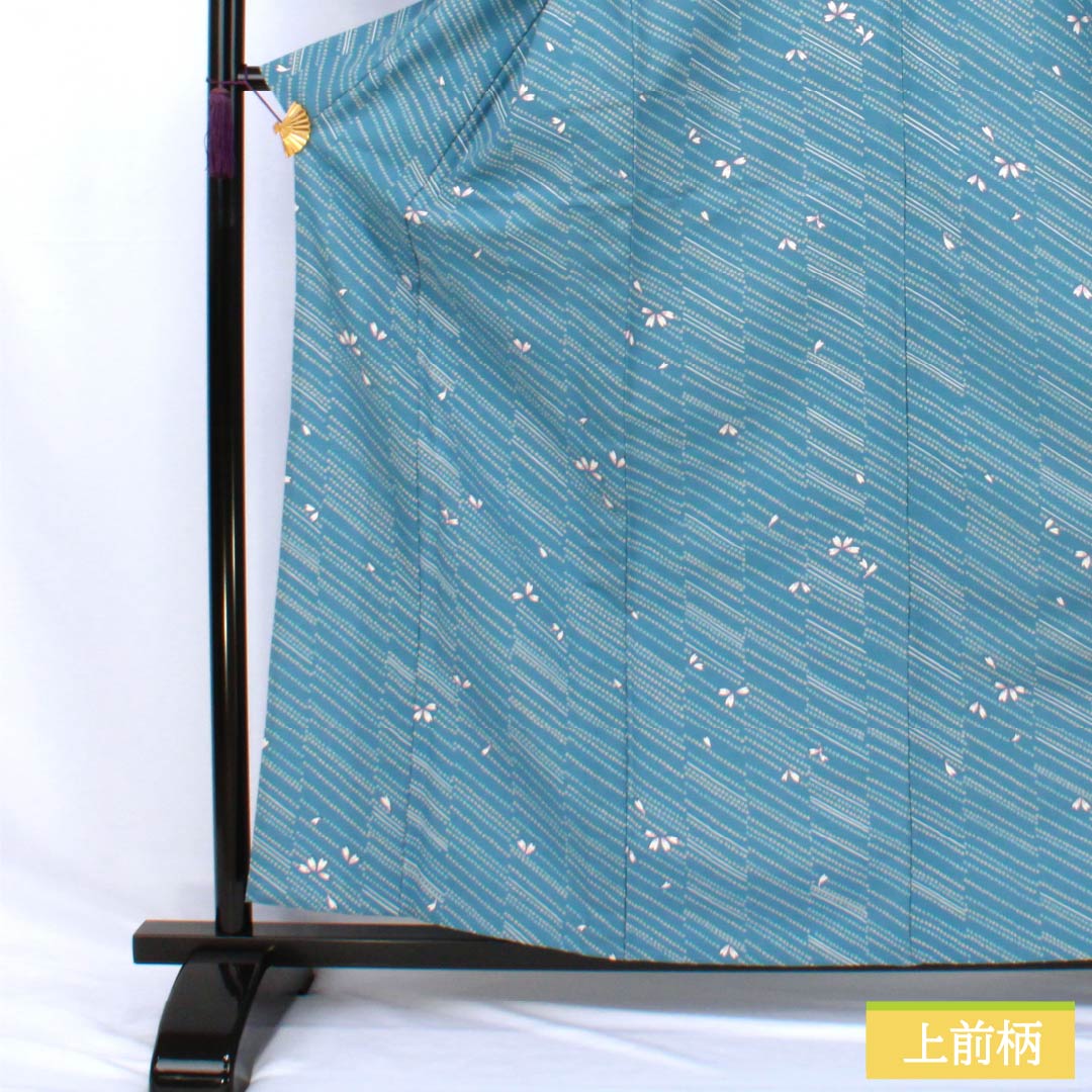 小紋 ポリエステル Sランク 身丈161.5cm 裄丈64cm 単衣 朧花色(おぼろはないろ) 型染 疋田 桜 洗える着物 青系 1115007832417