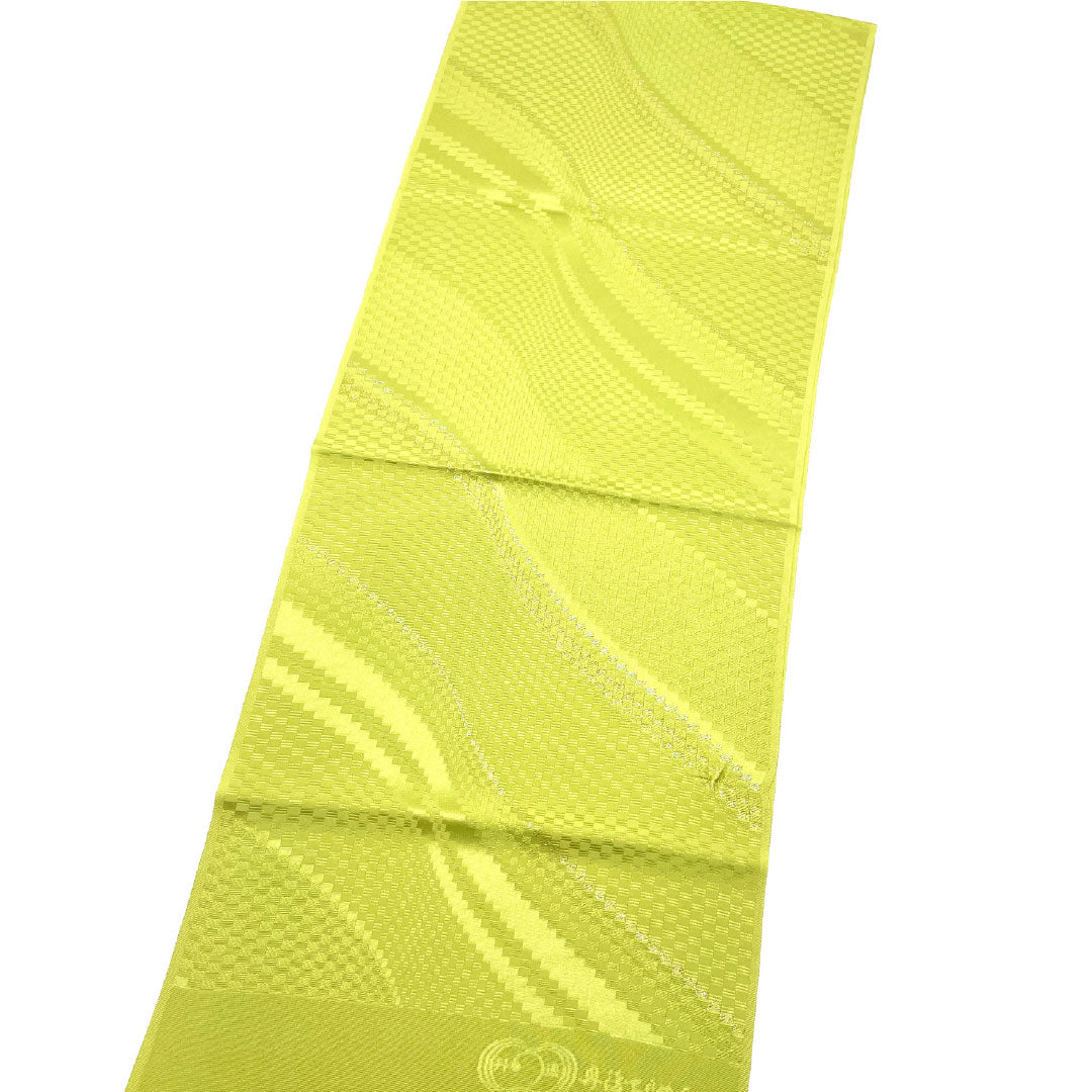 (新古品)帯揚げ 正絹 Aランク セミフォーマル 若苗色(わかなえいろ) 変わり格子 丹後ちりめん 長さ約176cm 幅約31.5cm 緑系 1136001053919