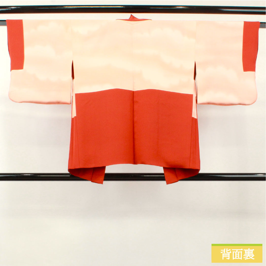 Haori (Japanese traditional coat) made of pure silk, length 73.5cm, sleeve length 60.5cm, scarlet, embroidery, rank S, lined, vermilion, 1117000962916
