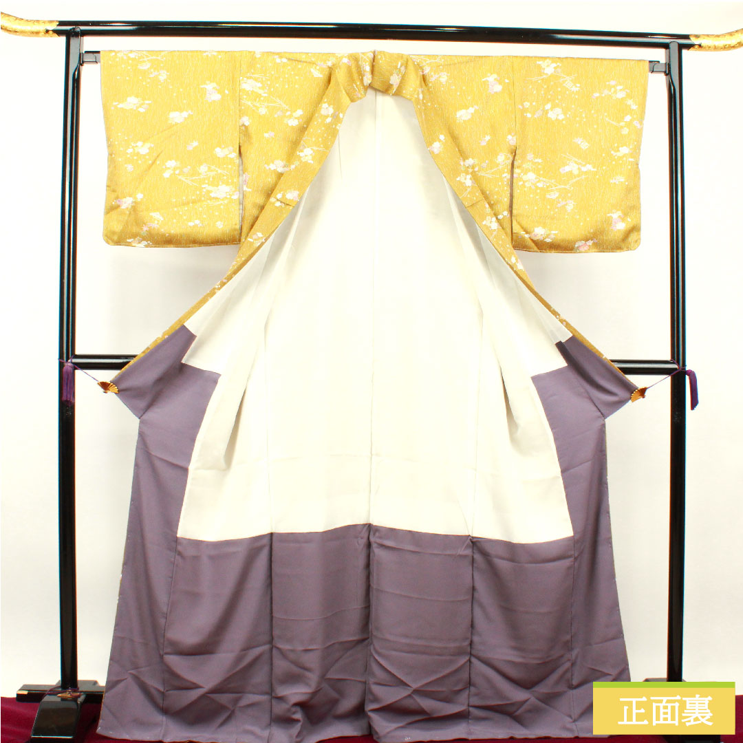 Small pattern, polyester, length 170cm, sleeve length 66.5cm, lined, ochre, washable kimono, treasures, pine, bamboo and plum, with basting thread, unused, S rank, yellow, 1115003592623