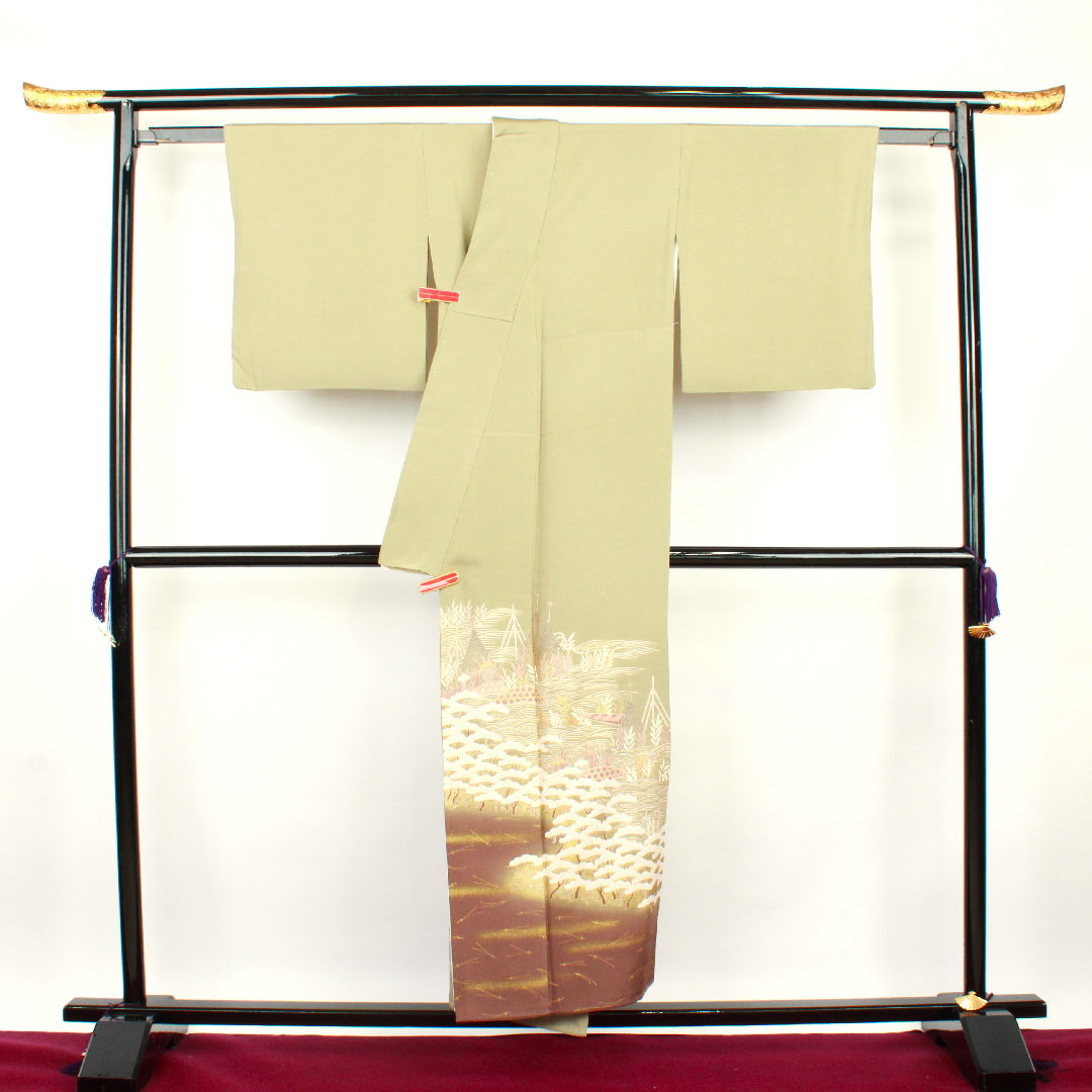 色留袖 身丈150cm 裄丈64.5cm 袷 蝋色 京友禅 松 丸に剣片喰 正絹 Aランク 三つ紋 緑系 1111000493119