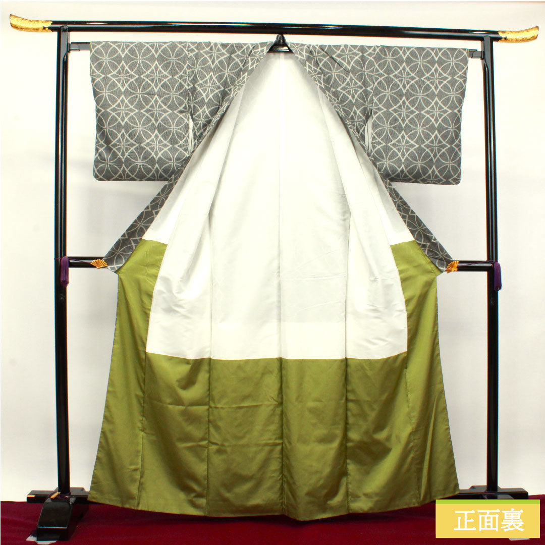村山大島紬 正絹 身丈162cm 裄丈63.5cm アンサンブル 幾何学模様 Sランク 袷 黒系 1116002952410
