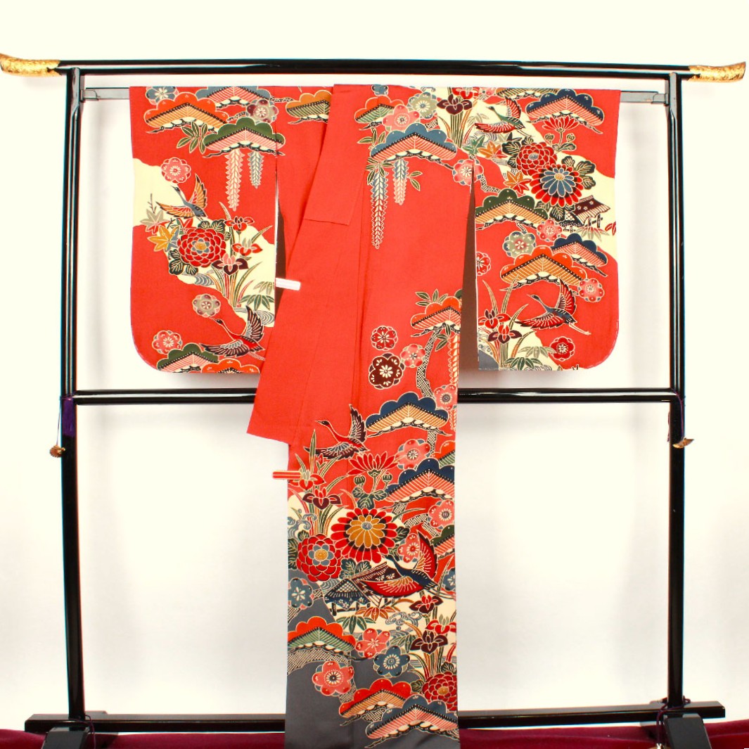 Long-sleeved kimono, length 168cm, sleeve length 67cm, lined, benigara color, Kyoto Bingata, small long-sleeved kimono, pure silk, S rank, red, 1113000852512