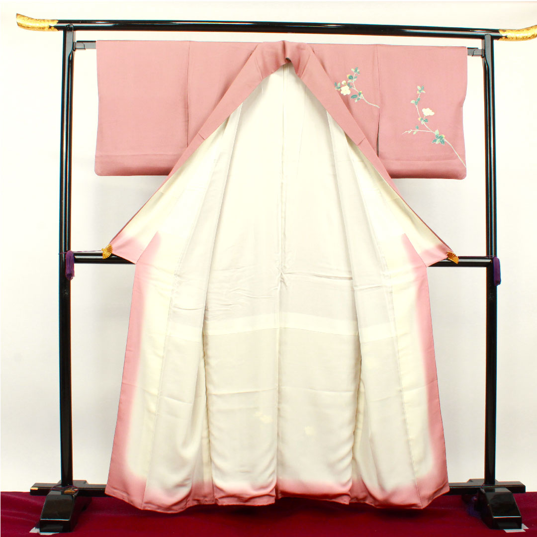 Homongi, pure silk, lined, length 158cm, sleeve length 63cm, red wax-stamped, Kyoto Yuzen, floral pattern, S rank, pink, 1112003012313