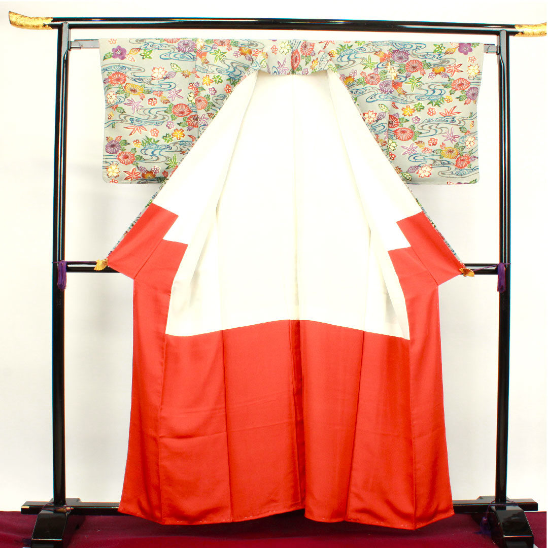 小紋 身丈159cm 裄丈63.5cm 袷 しつけ糸付き 絹鼠色 京紅型 流水 花模様 正絹 Sランク グレー系 1115003462322
