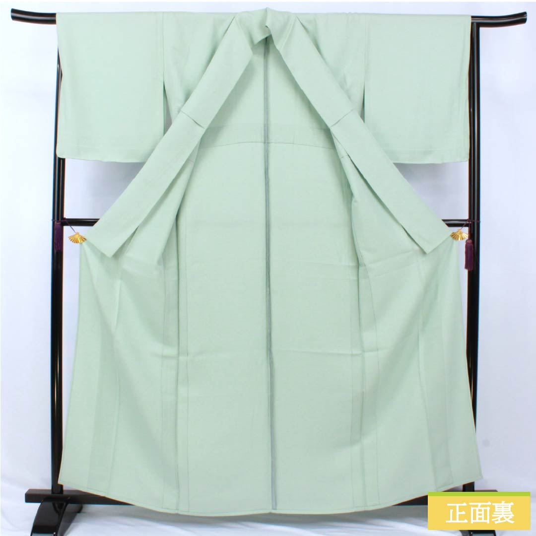 Solid-colored silk kimono, S rank, length 160.5cm, sleeve length 65.5cm, hisoku (hisoku) color, single crest, sword and katabami (sewn crest), green, single-layer, 1114002352419