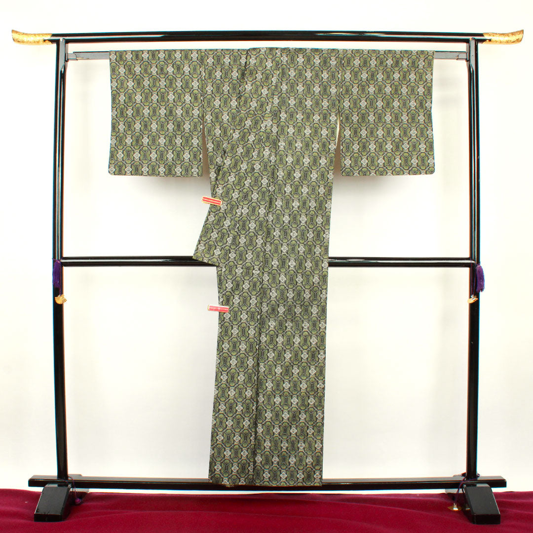 村山大島 身丈155.5cm 裄丈63.5cm 幾何学模様 正絹 Aランク 袷 黒系 1116001963310