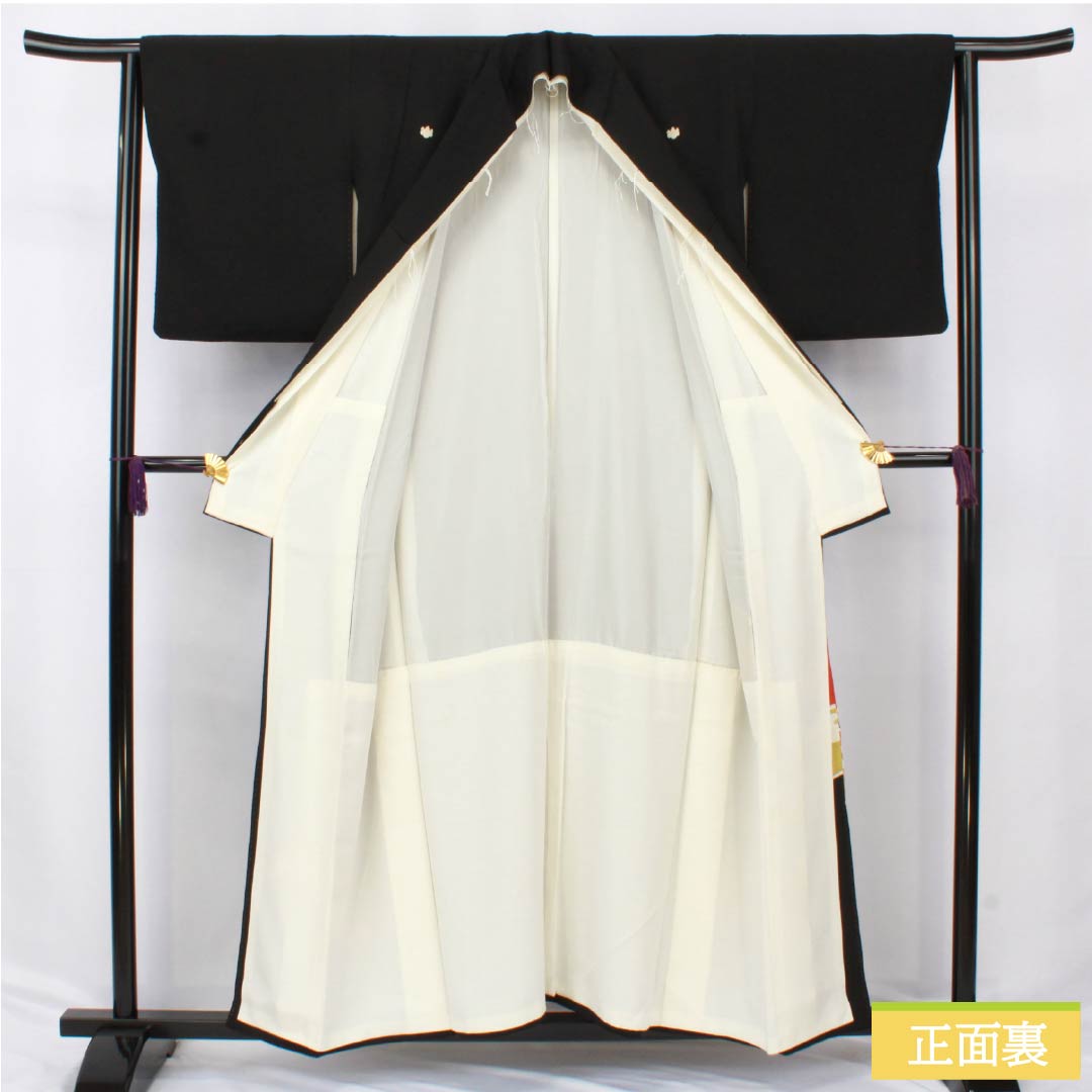 Black Tomesode (Japanese Kimono) - Pure Silk, Grade A, Length 155.5cm, Sleeve Length 63cm, Lined, Kyoto Yuzen, Five Crests, Gosan Paulownia, Auspicious Motifs, Imperial Carriage, Chaya-tsuji, Five Crests, Black, Item Number 1111001943310