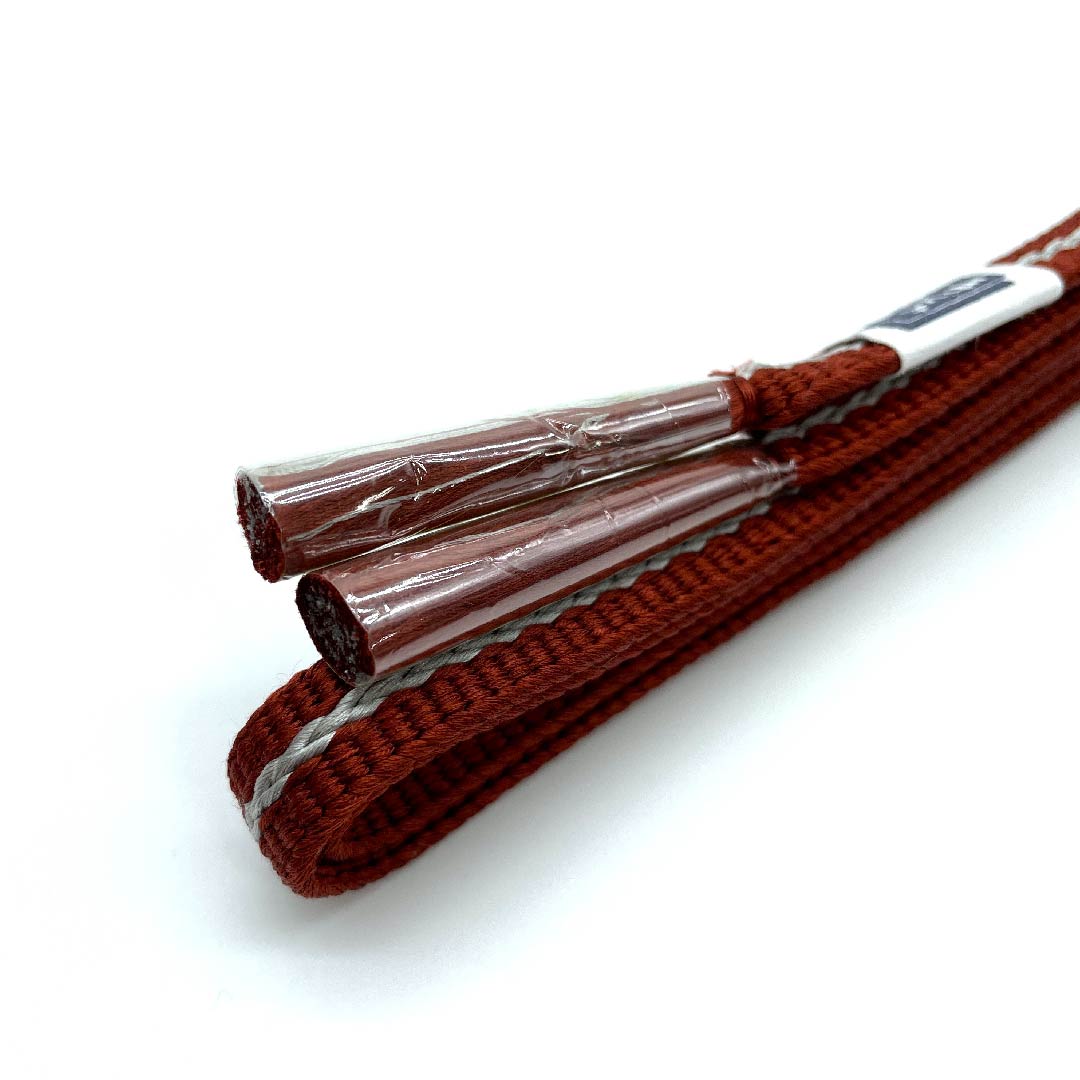 (New old stock) Obi-jime (belt fastener) Pure silk quarter-length cord Reddish brown (sekikashoku-iro) Hand-woven cord New old stock Length approx. 159cm Width approx. 1.5cm Casual S rank Brown 1135001462914