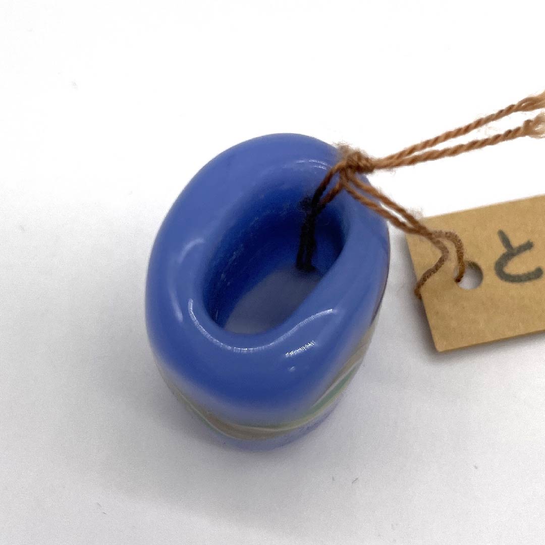 (新古品) 帯留め 陶磁器 カジュアル 移色(うつしいろ) トンボ玉 螺旋 幾何学模様 長さ約2.5cm 幅約2cm Sランク 水色系 1137000242924
