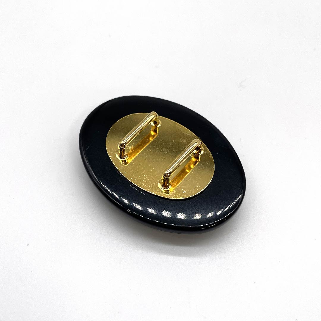 (New old stock) Obi fastener, Maki-e, casual, black, hand-painted Maki-e, plum blossom, length approx. 4cm, width approx. 5.5cm, S rank, black, 1137000752910