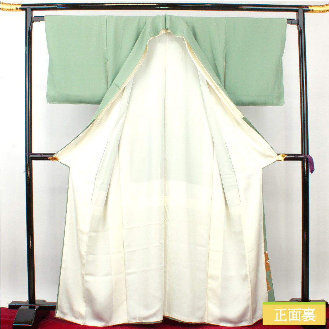 Colored Tomesode, pure silk, length 164.5cm, sleeve length 64.5cm, lined, celadon color, Kyoto Yuzen, period picture scroll pattern, circle with swallowtail butterfly, three crests, with basting thread, unused, S rank, three crests, green, 1111001212419