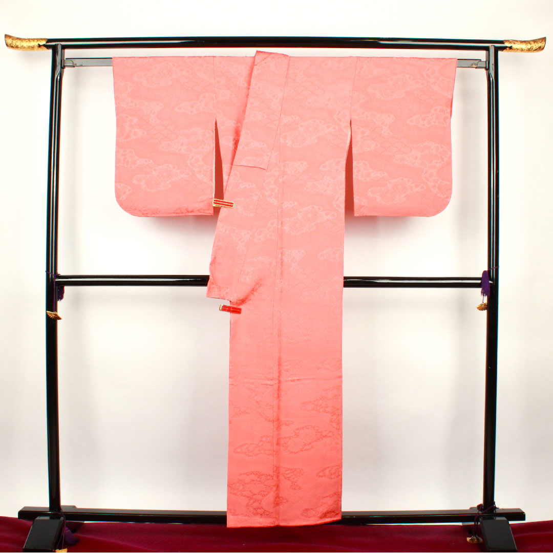 Solid color, medium red, Tsujigahana, Sword and Scissors, Length 155.5cm, Sleeve length 64.5cm, Lined, Pure silk, S rank, Vermilion, 1114000492316