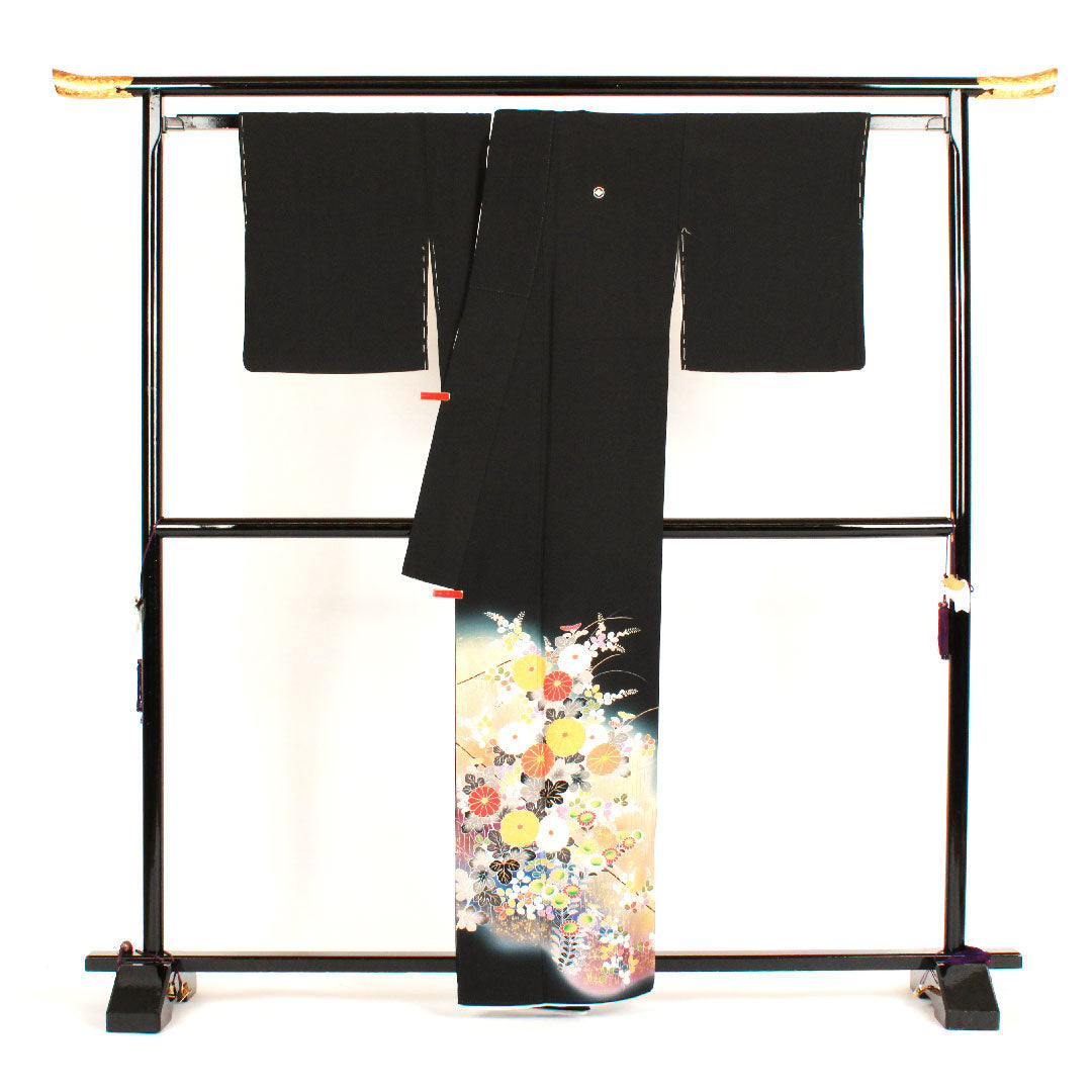黒留袖 身丈161cm 裄丈66cm 袷 菊 萩 正絹 Sランク 五つ紋 黒系 1111000202410