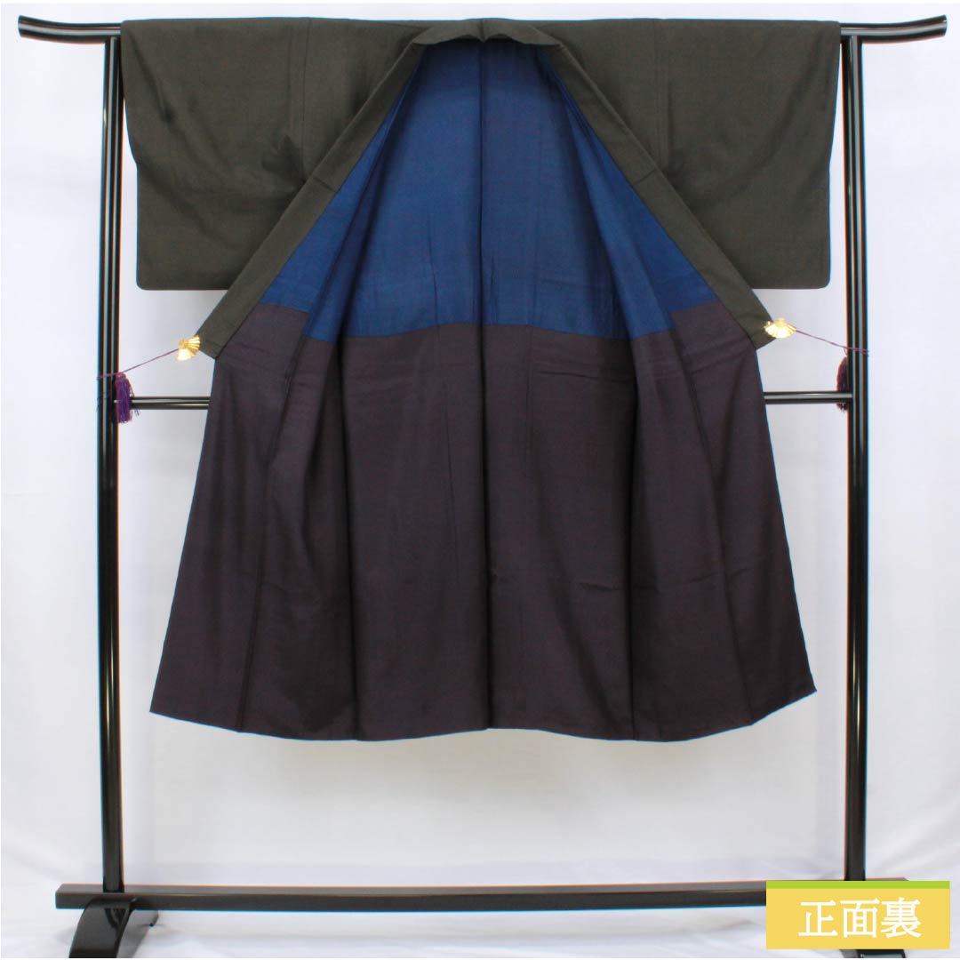 男物 正絹 Sランク 身丈128.5cm 裄丈62.5cm 薄黒色(うすぐろいろ) 紬地 袷 グレー系 1119001112222