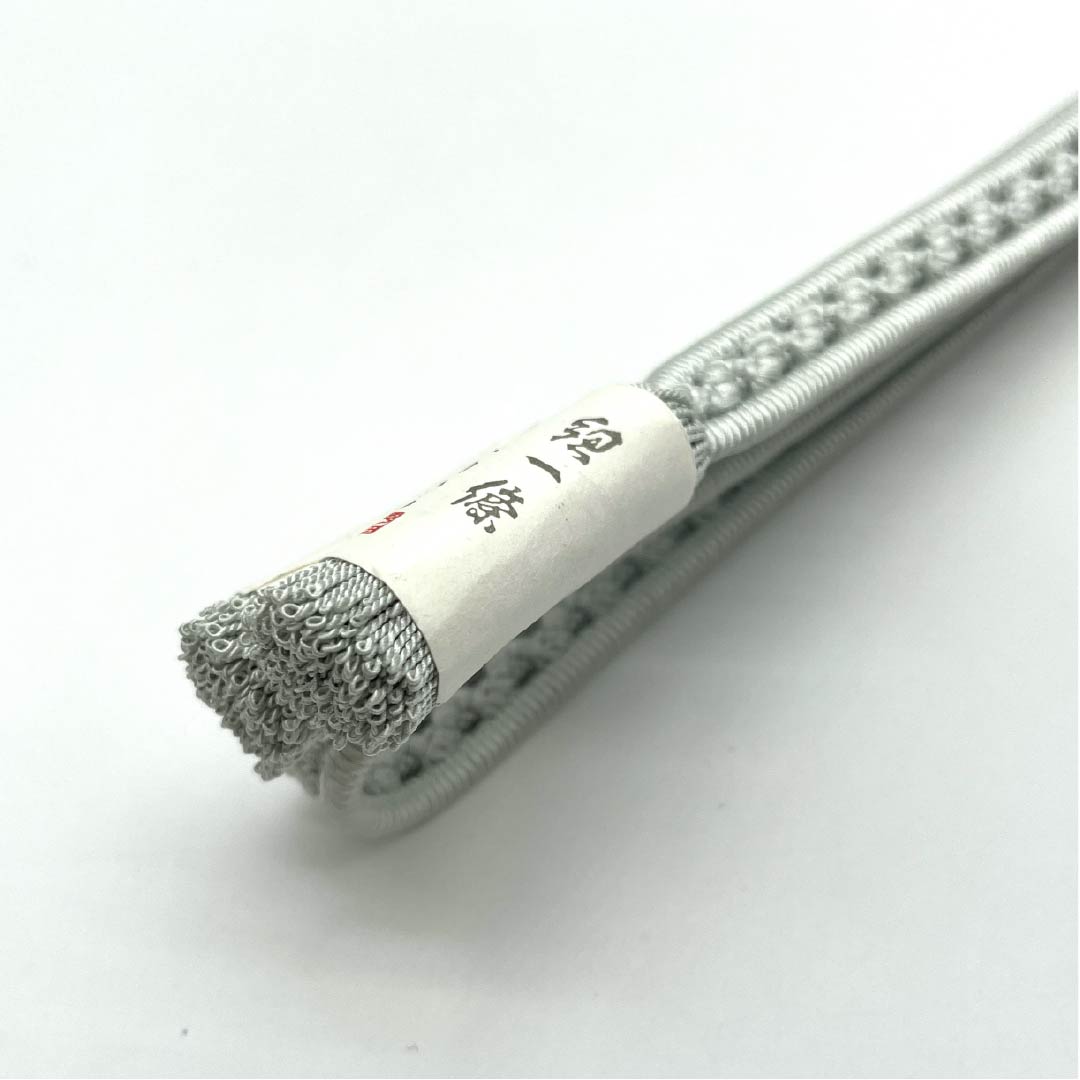 (新古品) 帯締め 正絹 四分紐 魚肚白色(ぎょとはくいろ) 平田組紐 夏用 単衣用 長さ約165cm 幅約1.3cm セミフォーマル NEWランク グレー系 1135003381322