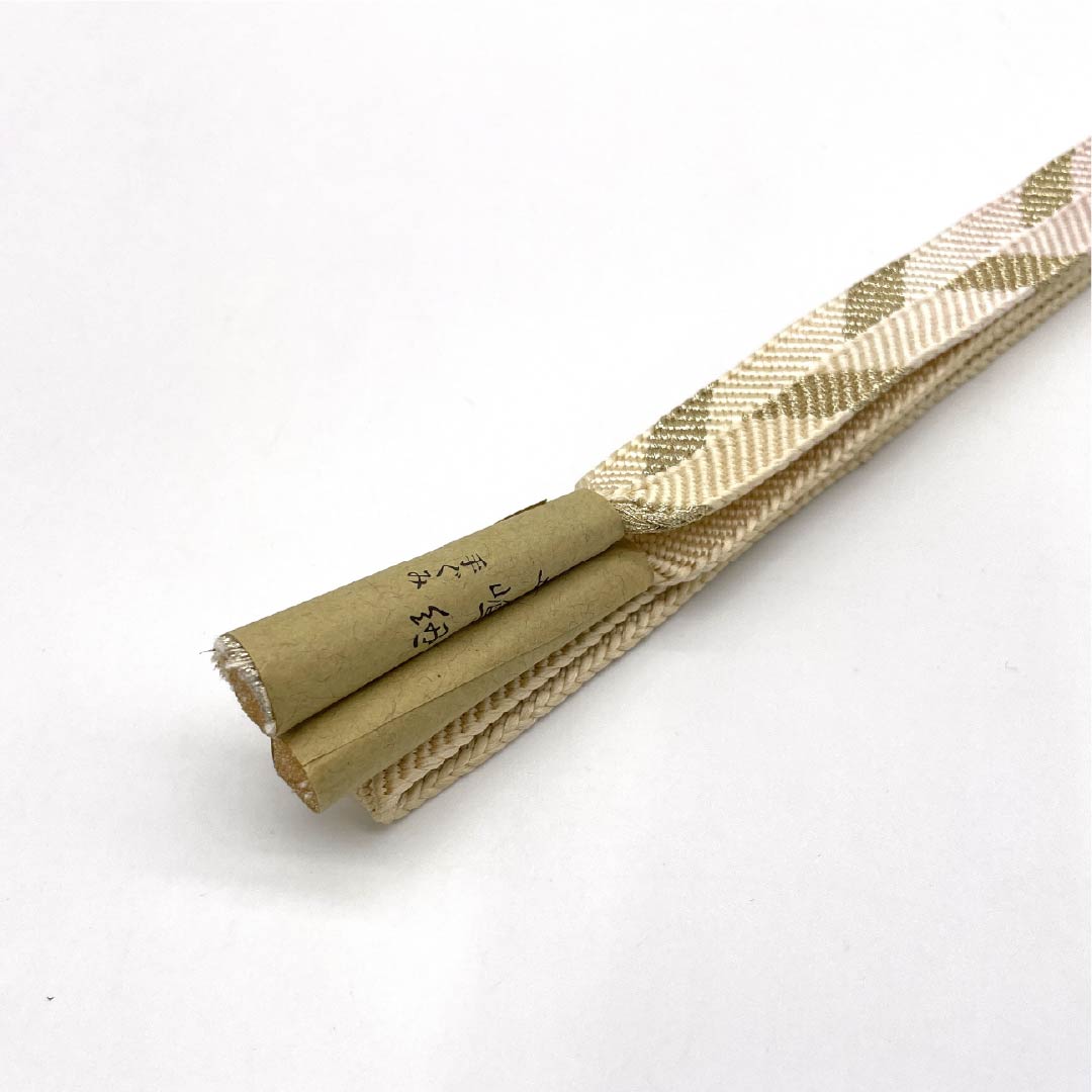(新古品) 帯締め 正絹 NEWランク 五嶋紐 薄卵色(うすたまごいろ) 矢羽根 古典柄 長さ約157cm 幅約1.8cm セミフォーマル クリーム系 1135004841315