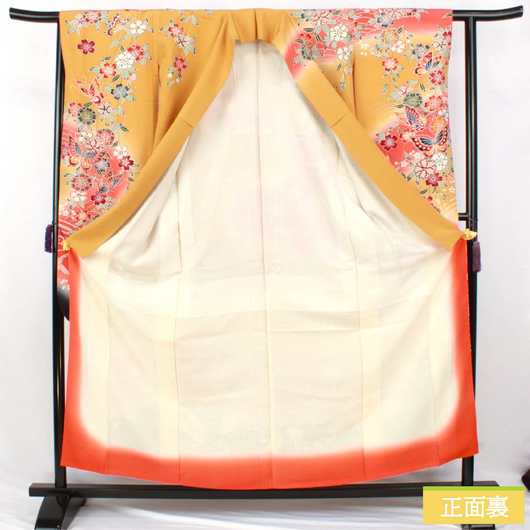 振袖 正絹 Sランク 身丈157cm 裄丈62cm 袷 小麦色(こむぎいろ) 京紅型 吉祥文様 蝶 花 流水 橙系 1113002882326