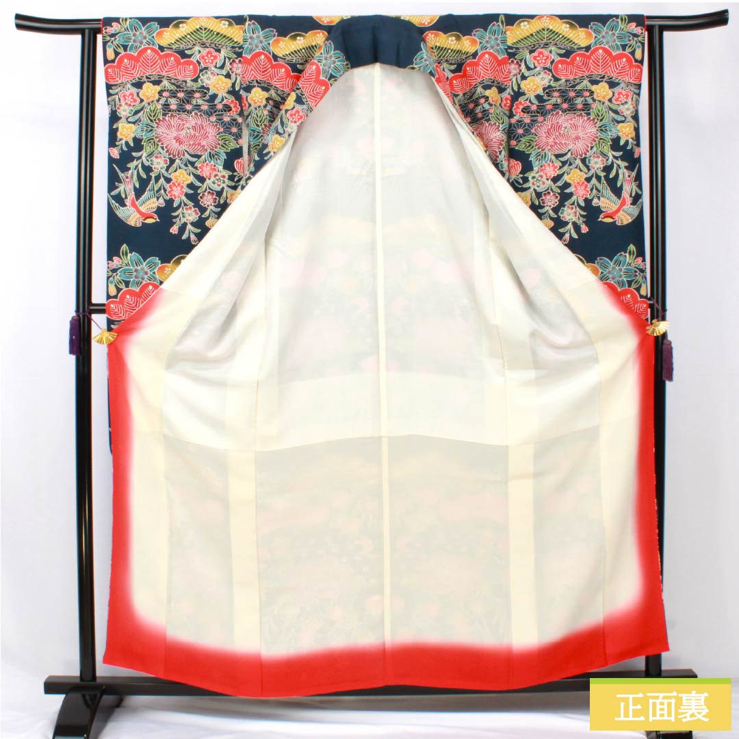 Furisode (long-sleeved kimono) made of pure silk, grade A, length 160cm, sleeve length 62.5cm, lined, indigo blue, Kyoto Bingata pattern, auspicious motifs of pine and peony, navy blue, product number 1113002453418