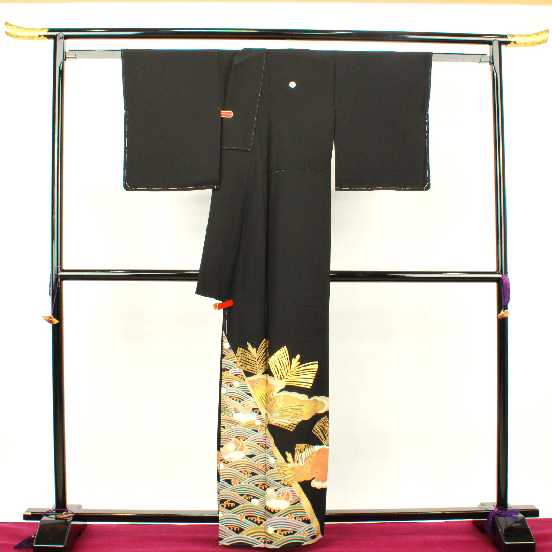 黒留袖 身丈161.5cm 裄丈63cm 袷 作家物 松 鴛鴦 三つ橘 正絹 Sランク 五つ紋 黒系 1111000582410