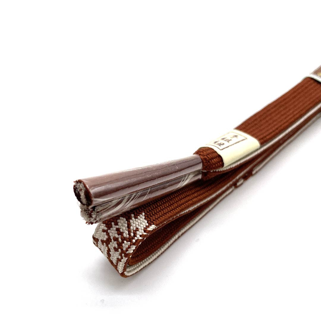 (New old stock) Obi-jime (belt fastener) made of pure silk, quarter-length cord, scarlet brown, hand-woven cord, new old stock, length approx. 156cm, width approx. 1.5cm, casual, S rank, brown, 1135001742914