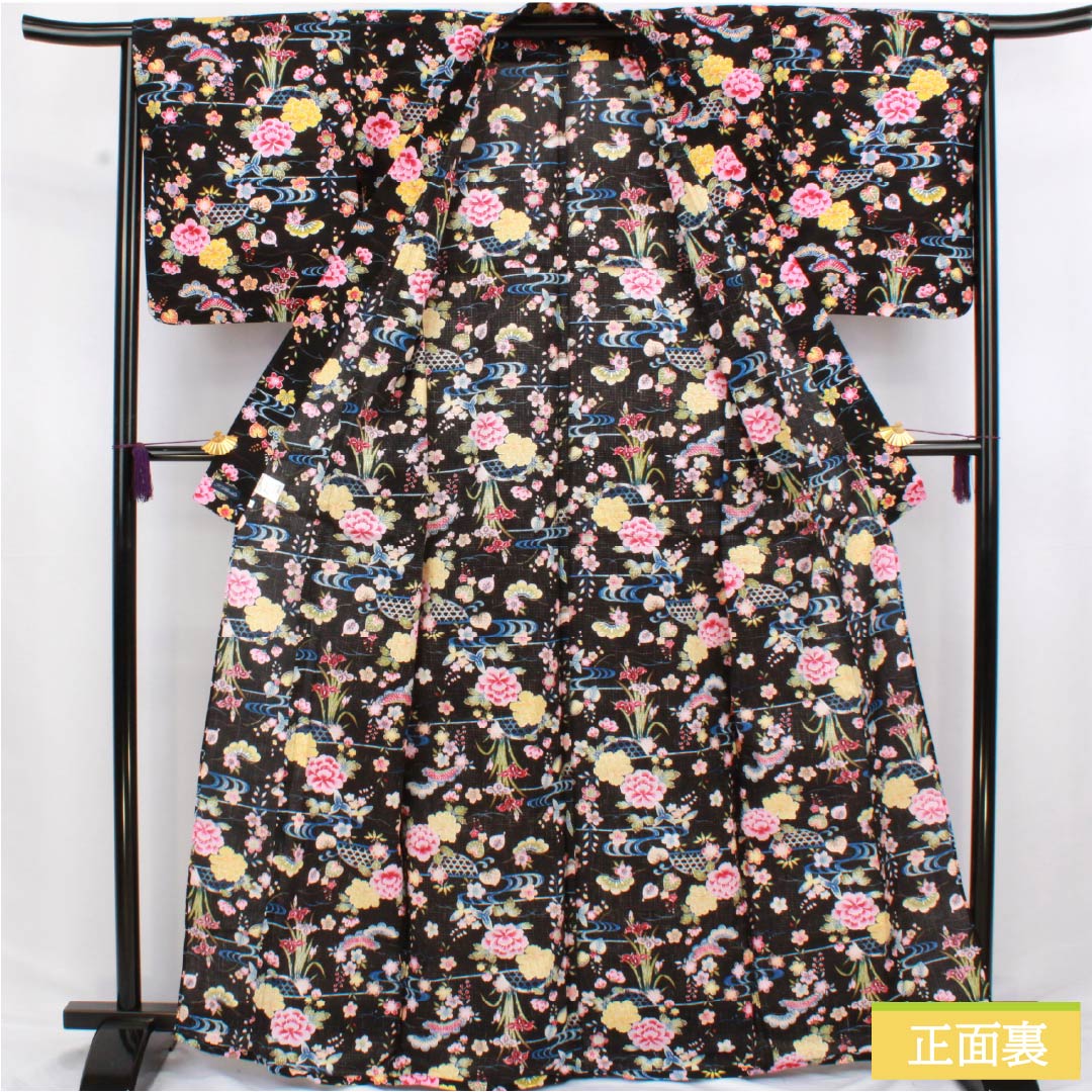 (新品未使用品)浴衣 木綿 身丈167cm 裄丈67cm NEWランク 単衣 黒系 型染 花 松 流水 1118006791510