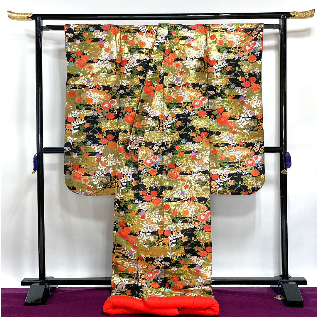Irodourikake (colored kimono) Length 191cm Karaori (Japanese-style weave) Floral pattern Pure silk S rank Awase Black 1110000162910