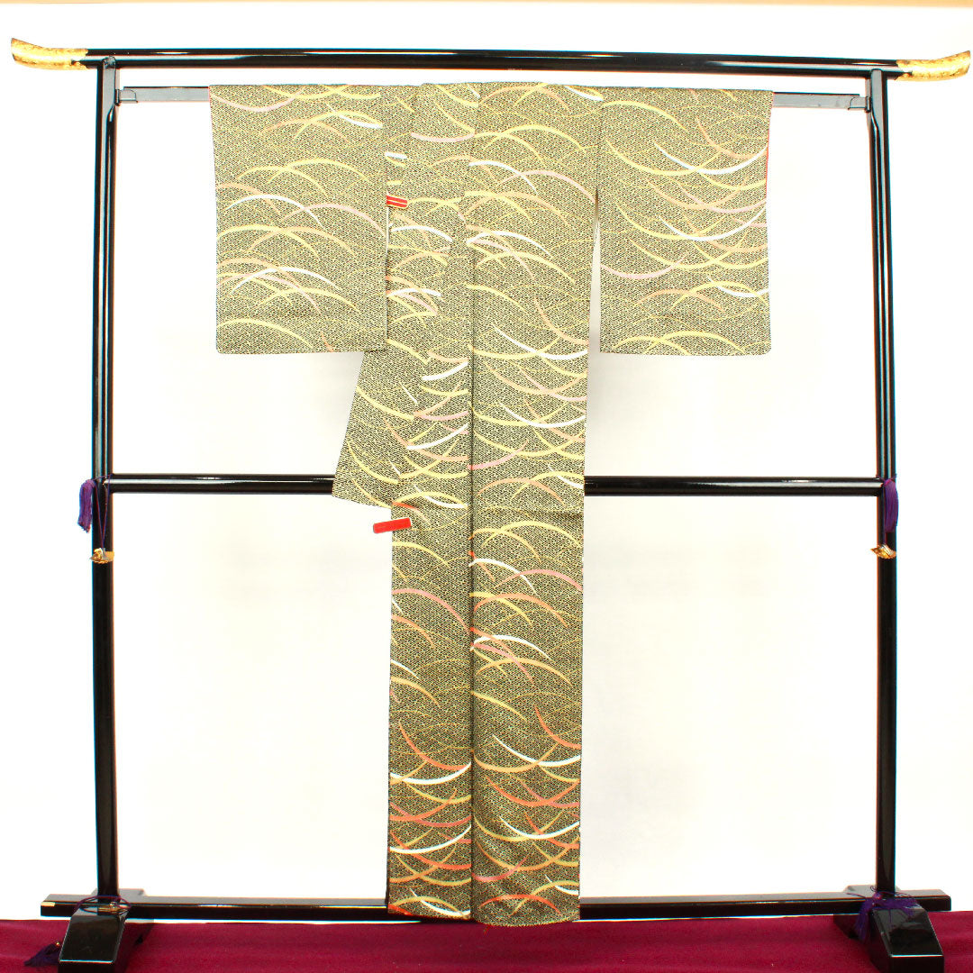 Komon Length 156.5cm Sleeve length 61.5cm Awase Sayagata Shiba grass Pure silk A rank Black 1115002683310
