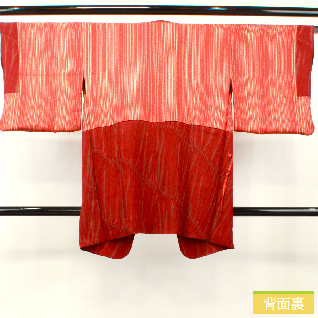 道行コート 正絹 身丈89cm 裄丈64cm 真紅色(しんくいろ) 絞り Sランク 袷 赤系 1117001022912