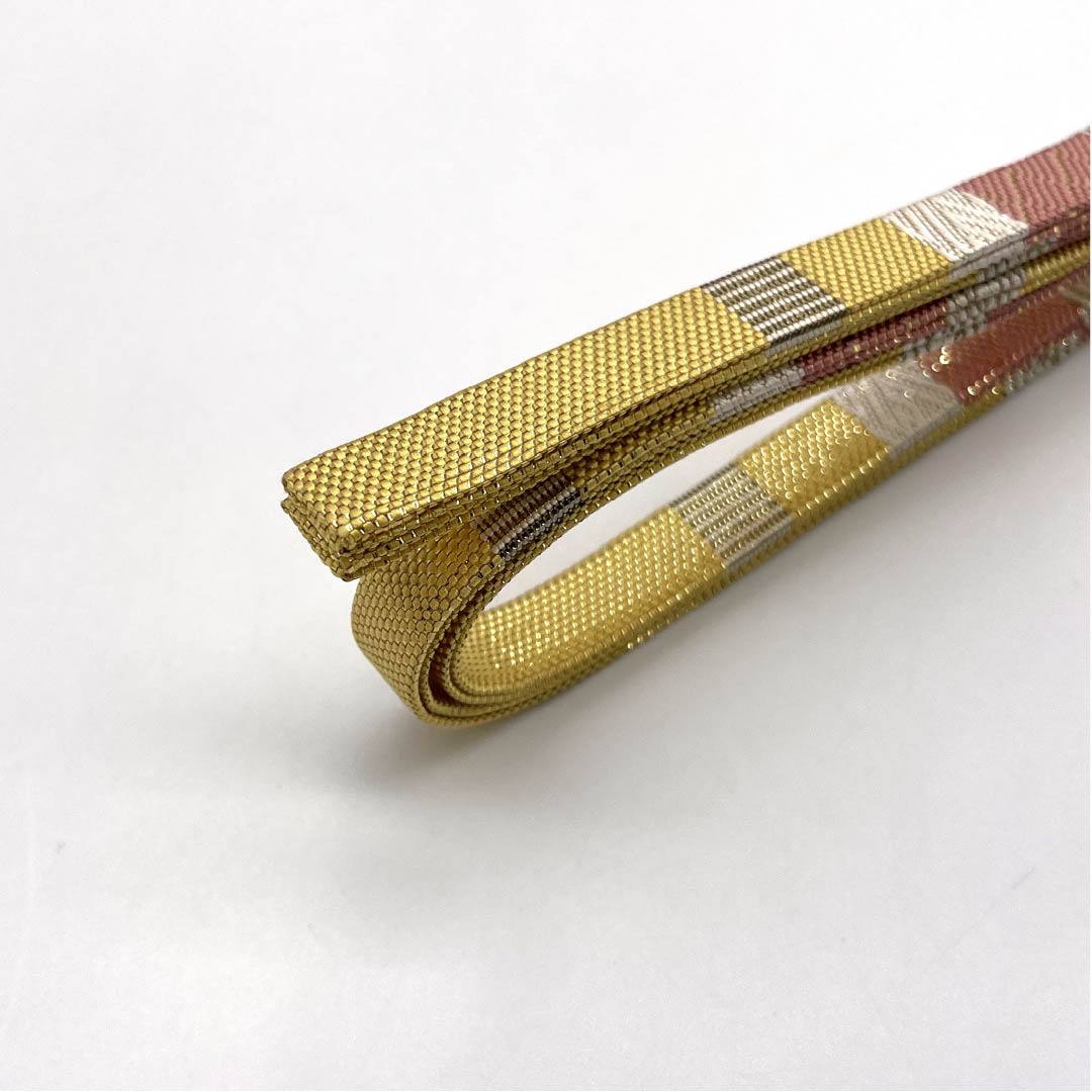 帯締め Sランク 四分紐 金色(きんいろ) 長さ約152.5cm 幅約1.1cm セミフォーマル 金系 1135004312321