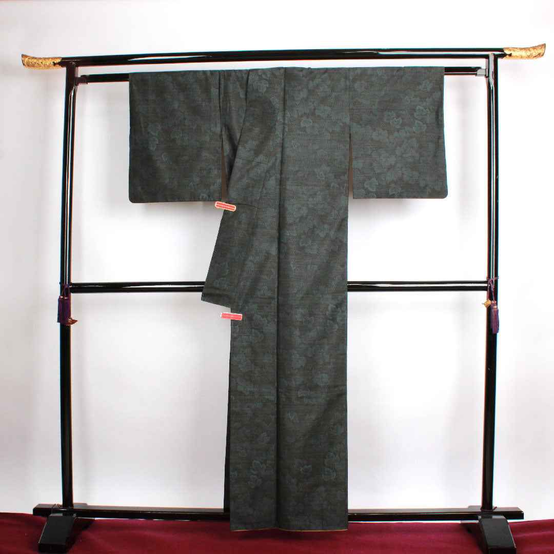 Oshima Tsumugi, Length 159.5cm, Sleeve length 64cm, Weft-total Kasuri, Ivy pattern, Pure silk, A-rank, Lined, Navy blue, 1116001823318