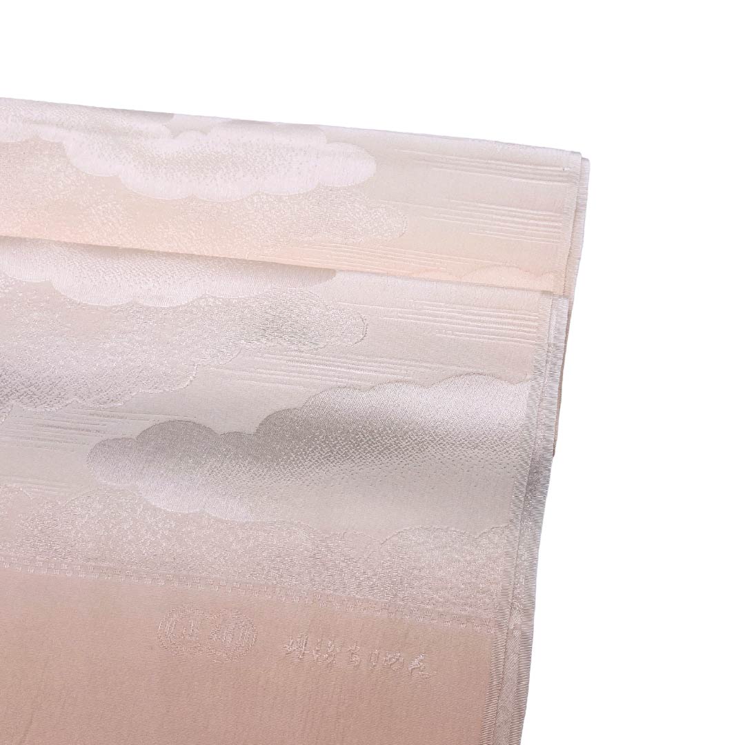 帯揚げ 正絹 Sランク セミフォーマル 薄肉色(うすにくいろ) 丹後ちりめん 雲 古典柄 長さ約168cm 幅約29.5cm 橙系 1136003672926