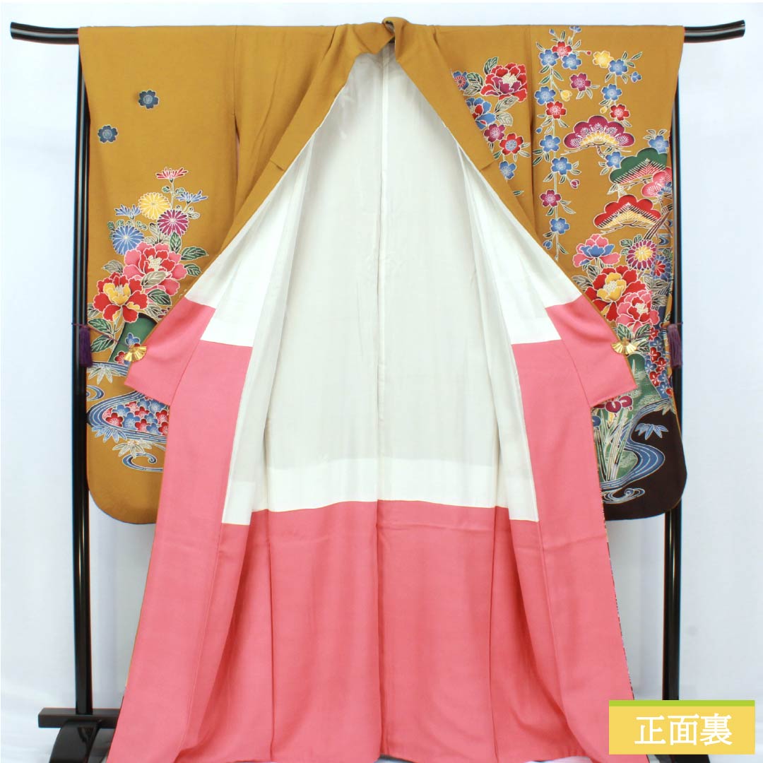 Furisode (long-sleeved kimono) made of pure silk, S-rank, length 166cm, sleeve length 67cm, lined, magnolia-colored, Kyoto Bingata (Kyoto Bingata) pattern with auspicious motifs of pine, iris, and orange tones, product number 1113002302526