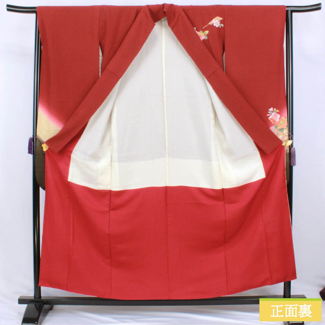 Kimono (Furisode) - S Rank - Pure Silk - Length 155.5cm - Sleeve Length 64.5cm - Lined - Shoenji-iro (Deep Crimson) - Kyo Yuzen - Imperial Carriage & Floral Patterns - Gold Couching Embroidery - Red - 1113002902312