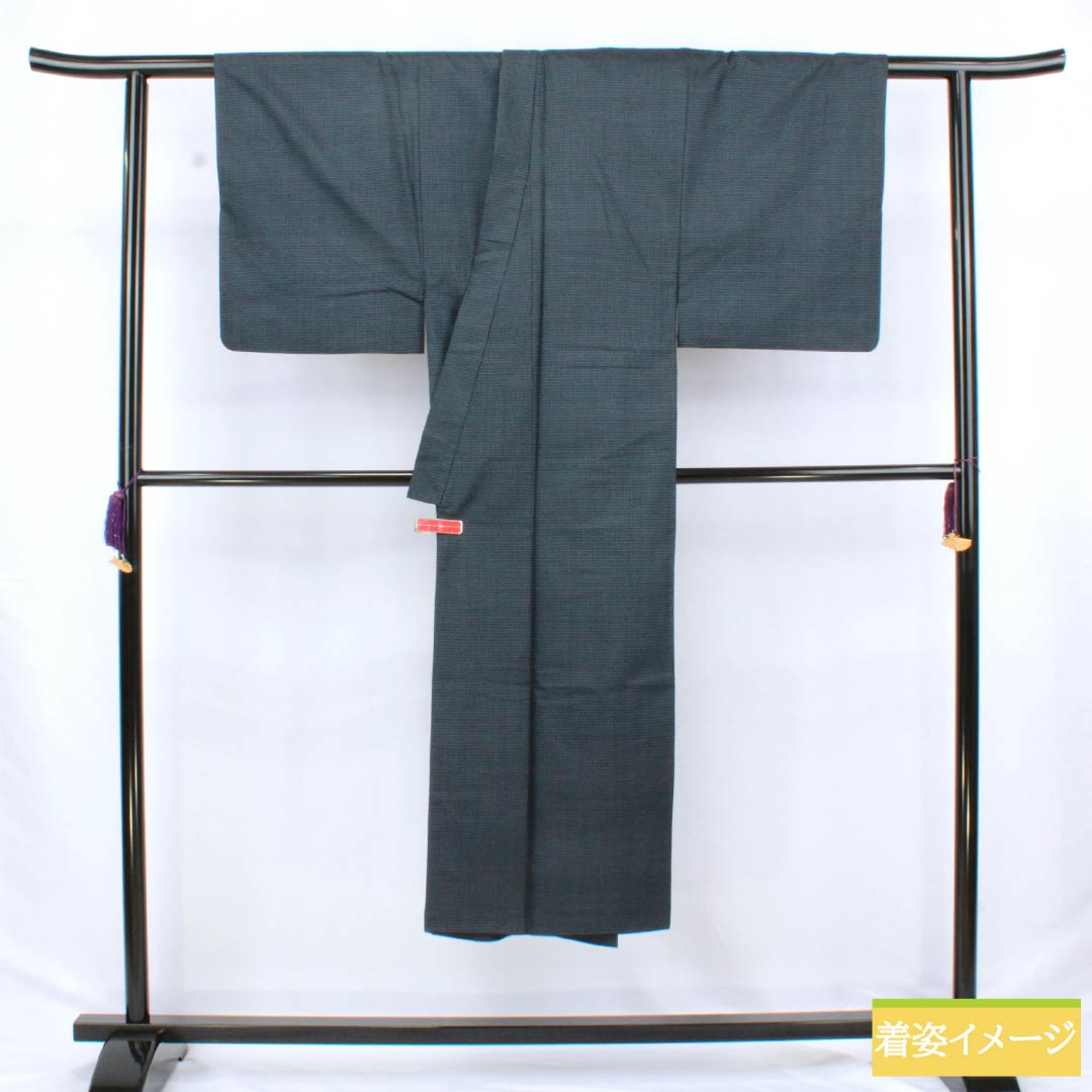 男物 正絹 Sランク 身丈139cm 裄丈64cm 大島紬 亀甲 袷 紺系 1119001082318