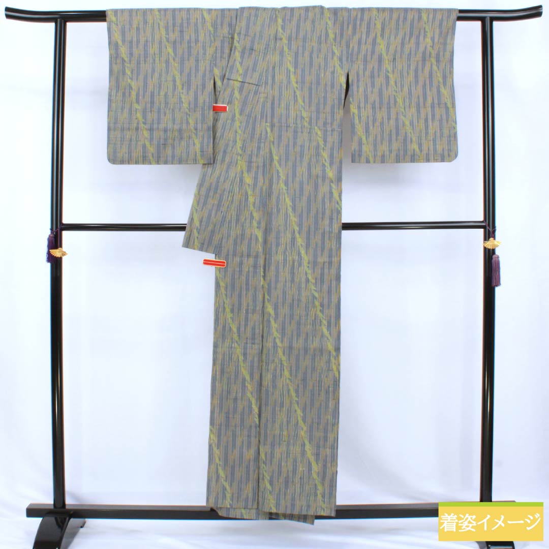 Tsumugi Silk S Rank Length 155cm (61in) Sleeve-to-sleeve 65cm (25.6in) Tatsumaki Shibori with Hishikiate Lined Graded Color 1116004912399