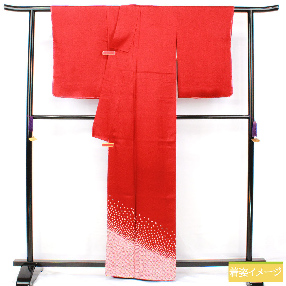 色留袖 正絹 身丈162.5cm 裄丈65cm 袷 赤紅色(あかべにいろ) 部分絞り 一つ紋 中陰片喰 しつけ糸付き 未使用品 Sランク 赤系 1111001542412