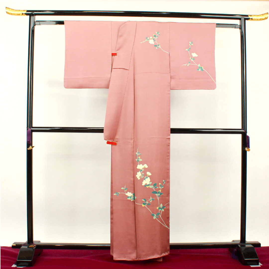 Homongi, pure silk, lined, length 158cm, sleeve length 63cm, red wax-stamped, Kyoto Yuzen, floral pattern, S rank, pink, 1112003012313