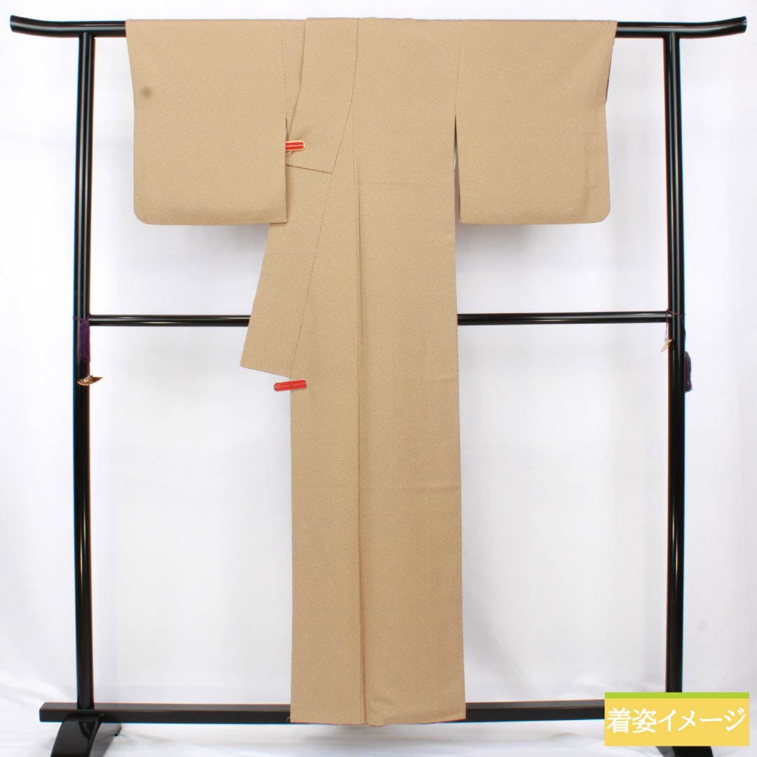 小紋 正絹 Aランク 身丈155.5cm 裄丈66cm 袷 胡桃色(くるみいろ) 小梅 型染 ベージュ系 1115006723325