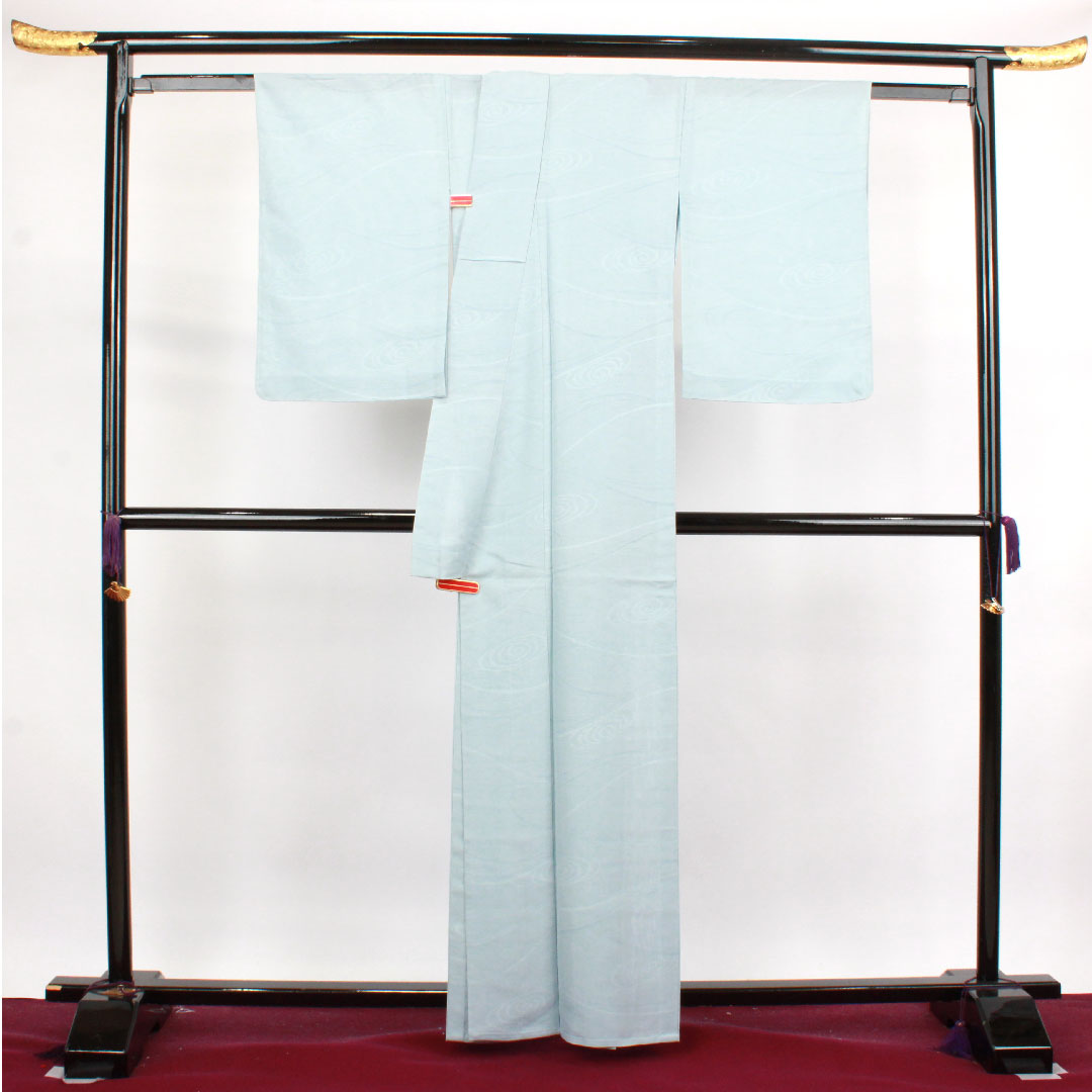 Summer pure silk plain color Length 162.5cm Sleeve length 63cm Kinuta celadon color Plum blossom Basting thread included Flowing water Silk A rank Light blue 1132000493424
