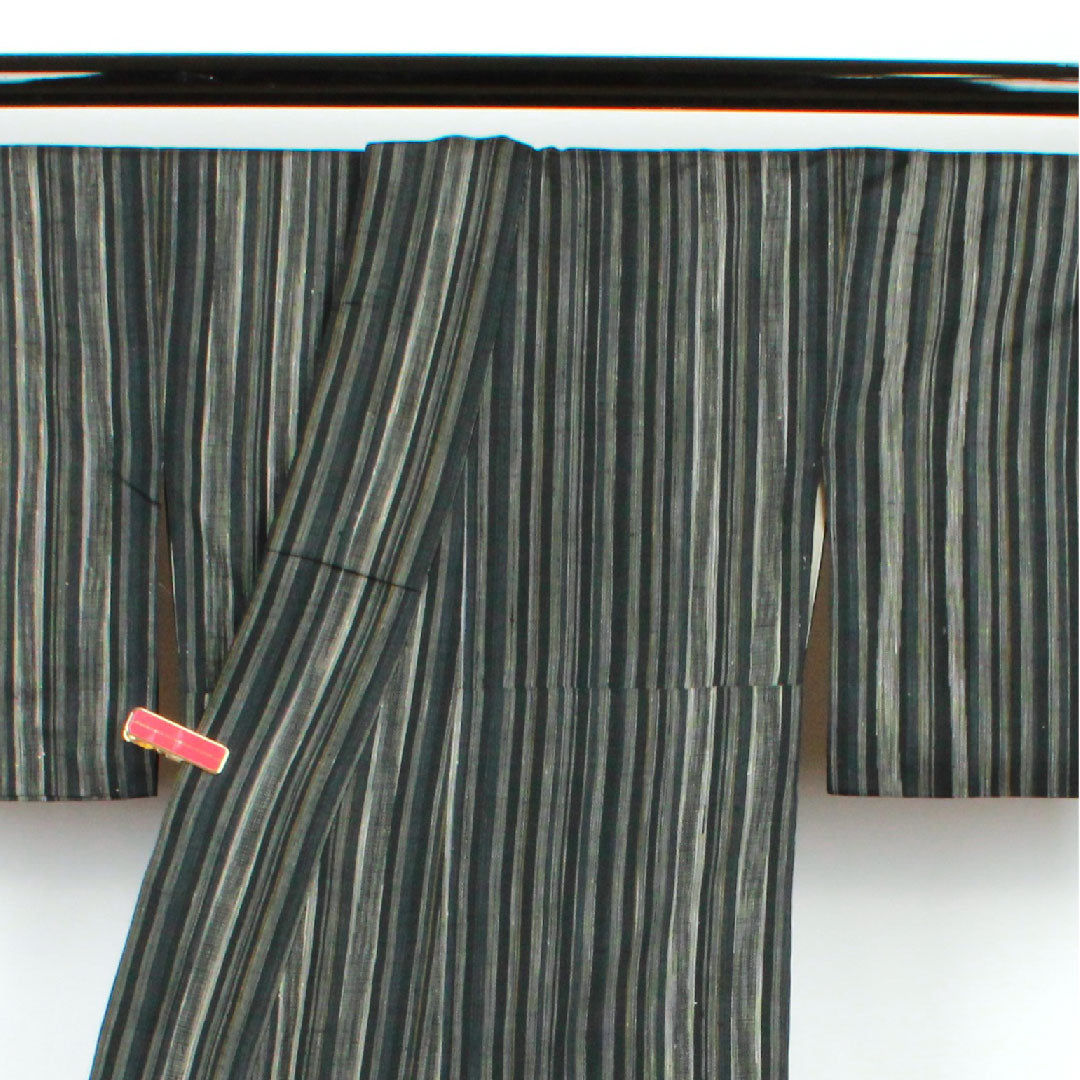 Tsumugi Length 150cm Sleeve length 65cm Striped Tokamachi Tsumugi Pure silk A rank Awase Gradation 1116001833199