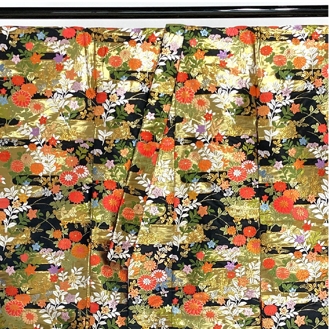 Irodourikake (colored kimono) Length 191cm Karaori (Japanese-style weave) Floral pattern Pure silk S rank Awase Black 1110000162910