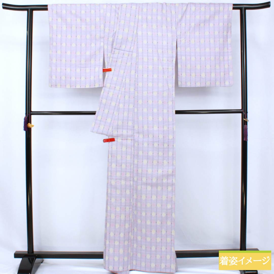 紬 正絹 Sランク 身丈165cm 裄丈67.5cm 淡紫色(たんししょく) 真綿紬 抽象模様 しつけ糸付き 袷 紫系 1116004542520