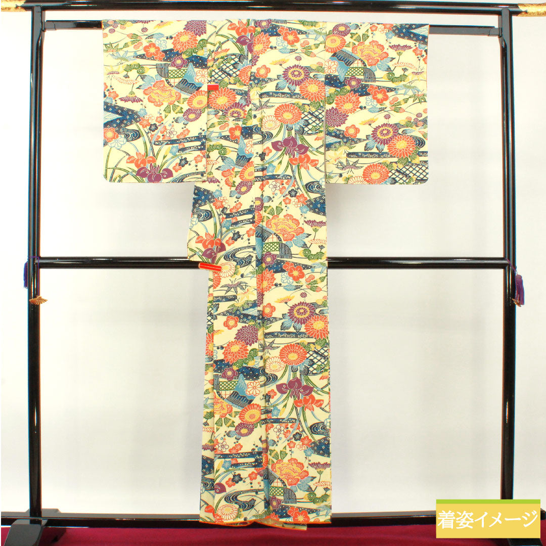 Komon, pure silk, length 155cm, sleeve length 62.5cm, lined, light yellow, Kyoto Bingata, pongee fabric, floral pattern, S rank, cream, 1115004352315