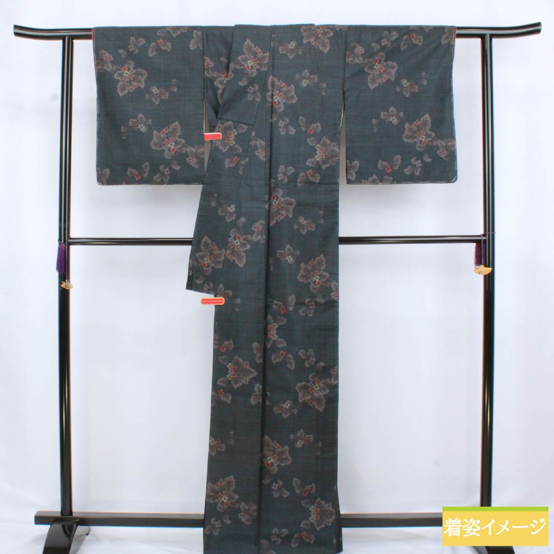 紬 正絹 Aランク 身丈166.5cm 裄丈67cm 鋼色(はがねいろ) 本場大島紬 一元絣 7マルキ 袷 青系 1116004193517