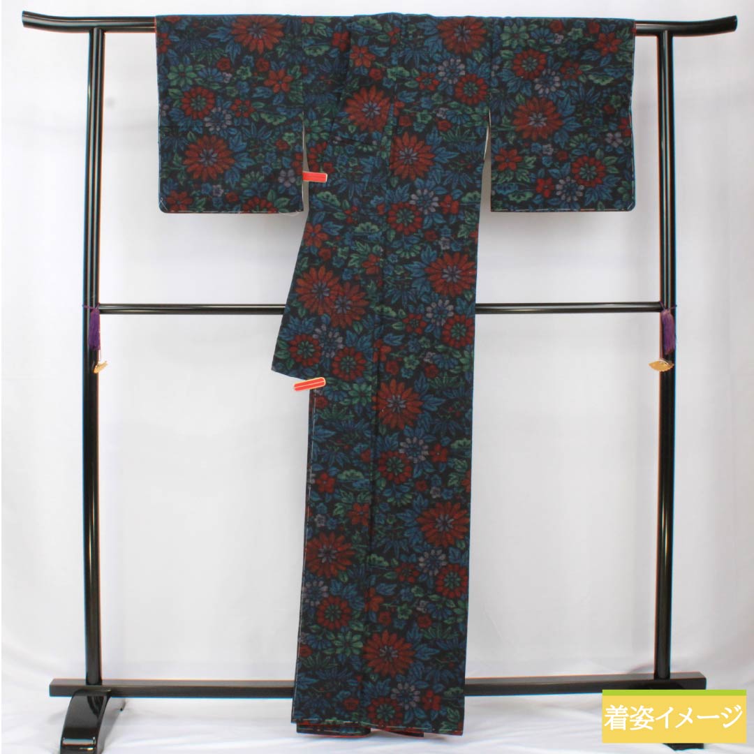 紬 正絹 Sランク 身丈162.5cm 裄丈63cm 檳榔子黒色(びんろうじぐろいろ) 真綿紬 総花 しつけ糸付き 袷 黒系 1116004122410