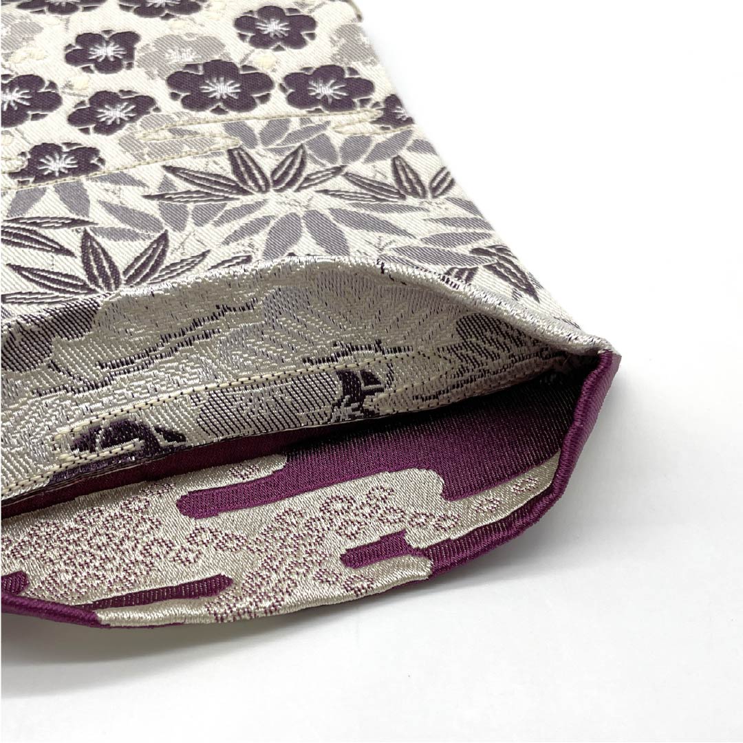 Half-width obi, polyester, gofun-iro (white powder color) with a pine, bamboo, and plum design featuring cloud patterns, reversible, length 410cm, white, S rank, 1125002212411